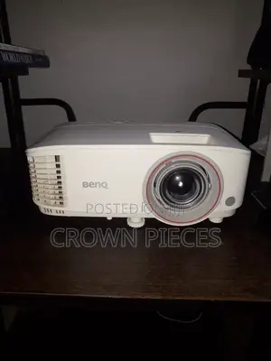 Benq Th671st Short Throw Projector