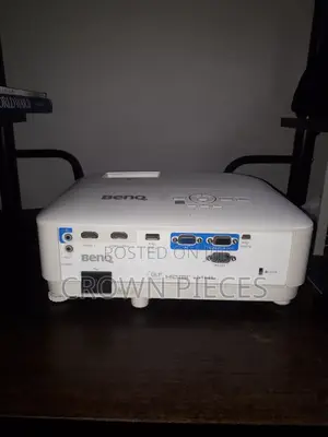 Benq Th671st Short Throw Projector
