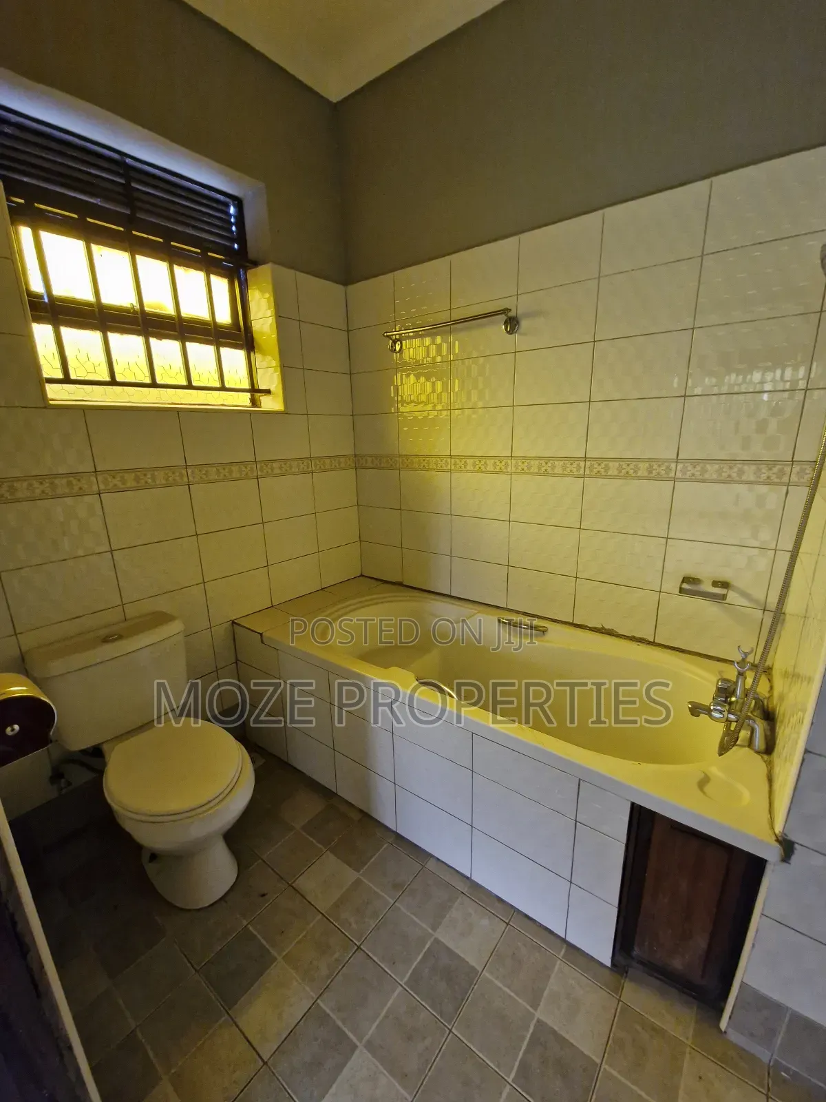 3bdrm Bungalow in Namugongo Kikulu, Central Division for rent