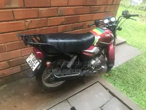 TVS HLX 125 2019 Red