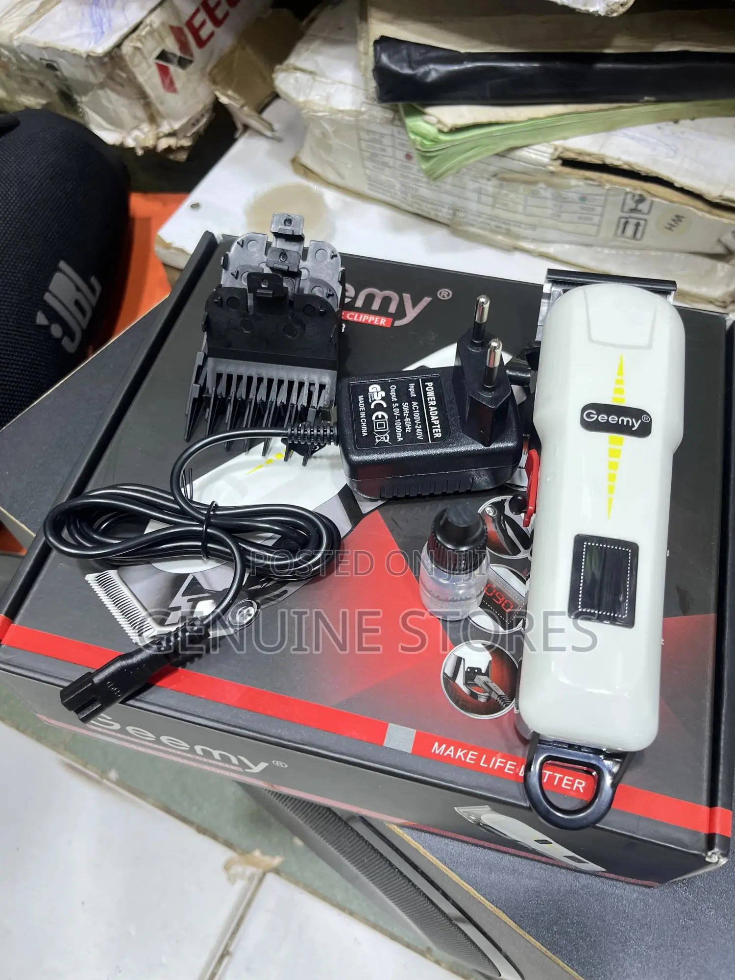Geemy Rechargeable Triming Machine