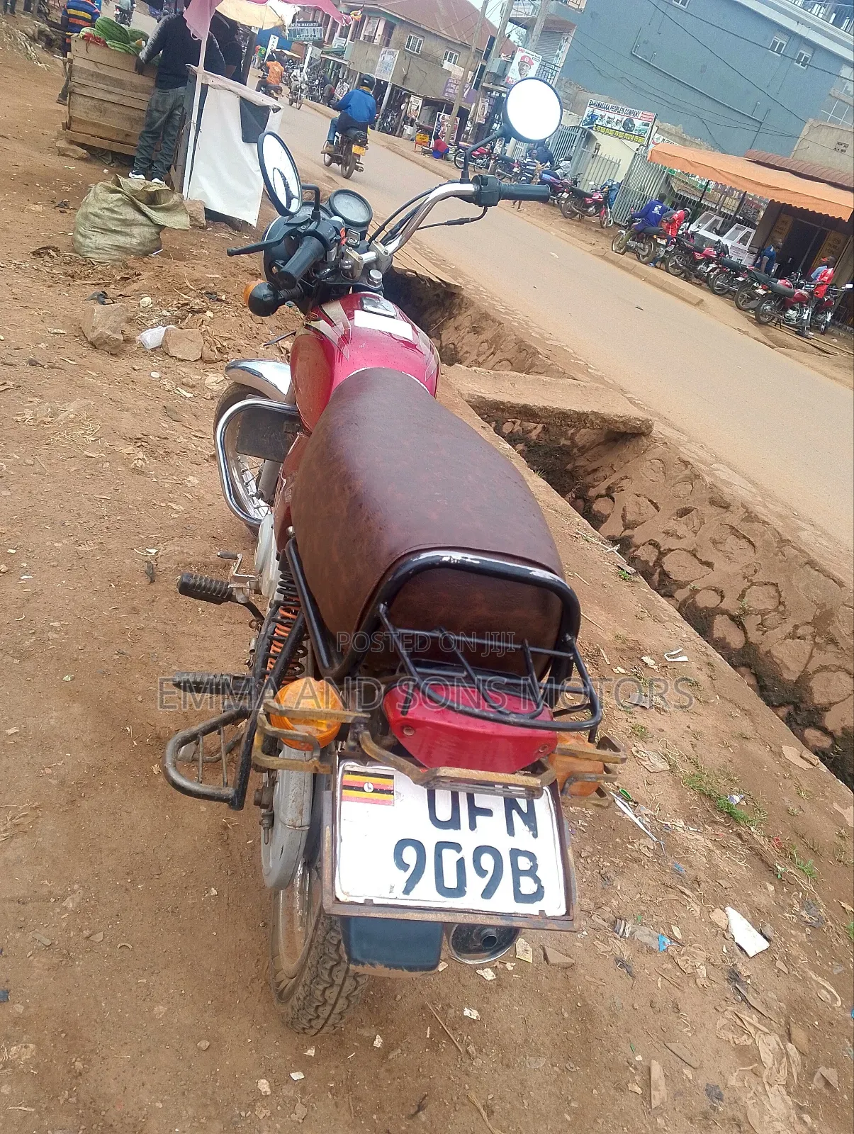 Bajaj Boxer 2023 Red