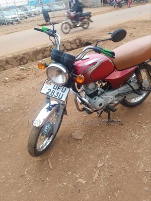 Bajaj Boxer 2023 Red