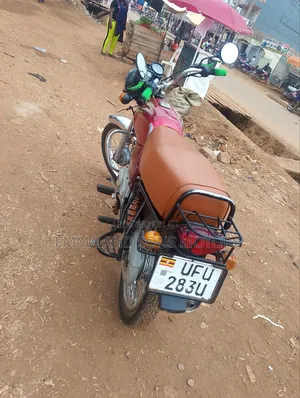 Bajaj Boxer 2023 Red