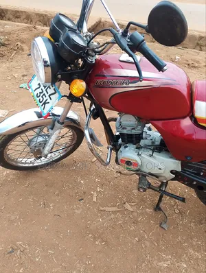 Bajaj Boxer 2021 Red