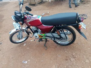 Bajaj Boxer 100 2023 Red