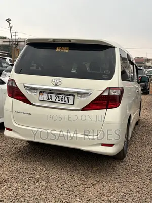 Toyota Alphard 2.4 Petrol FWD 2010 White
