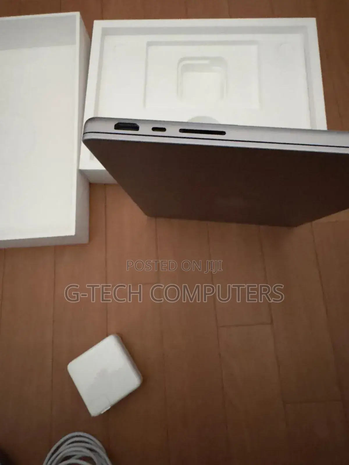 New Laptop Apple MacBook Pro M1 32GB Apple M1 SSD 1T