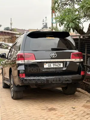 Toyota Land Cruiser 4.5 V8 GXR 2015 Black