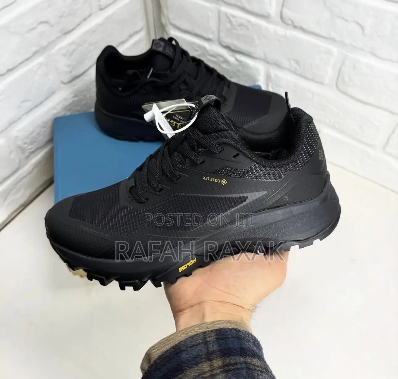 Original Men’S Triple Black Columbia Gore-tex Waterproof Hiking Shoes