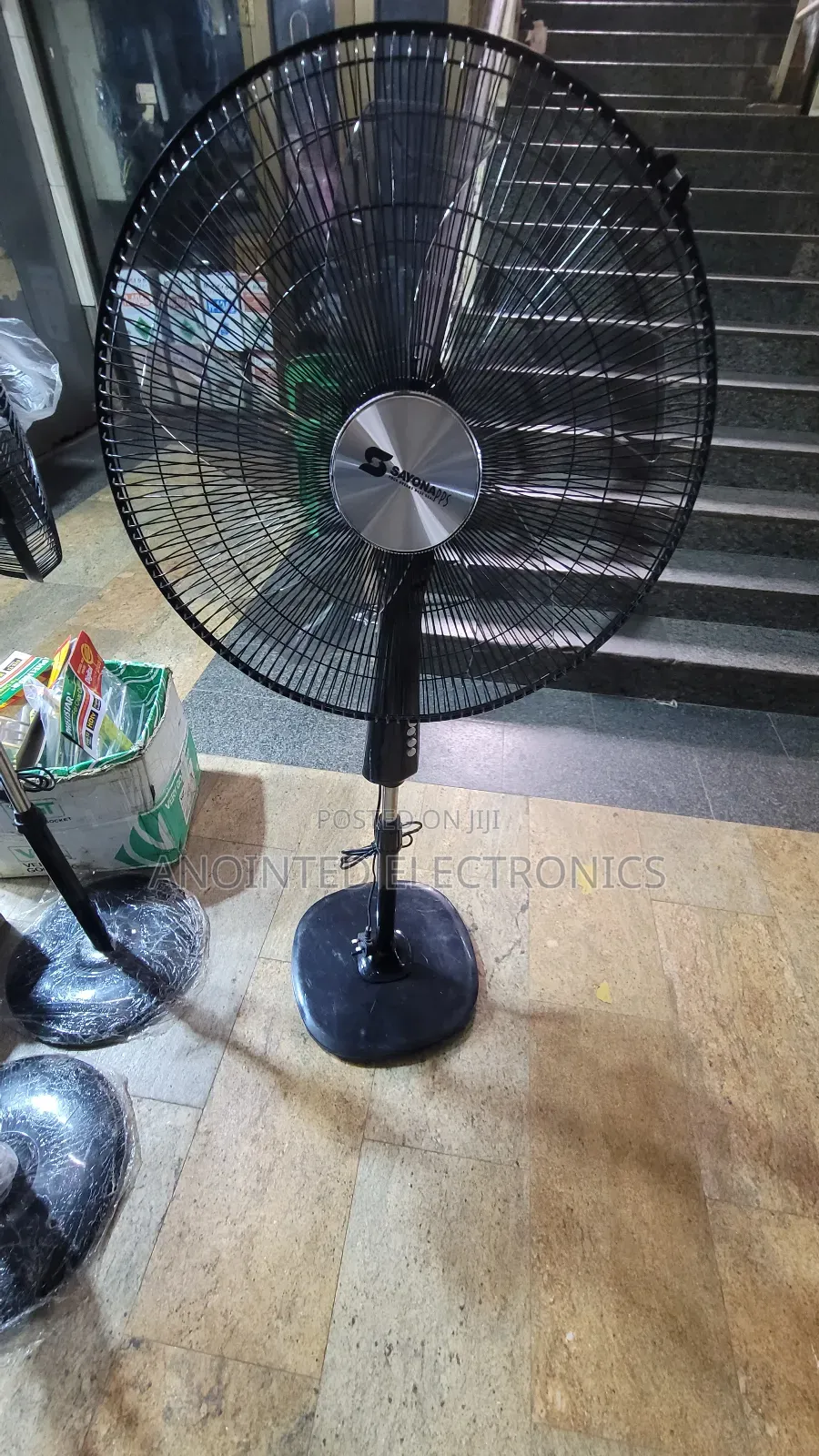 I 8inches Sayona Fan