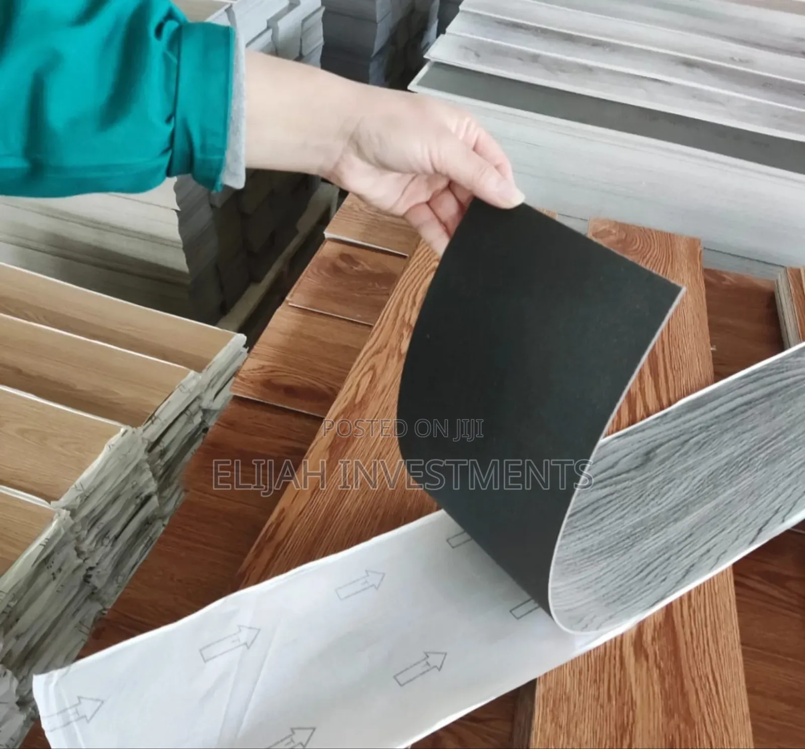 One Piece Waterproof Self Adhesive PVC Vinyl Floor Tiles 91cm by 5cm