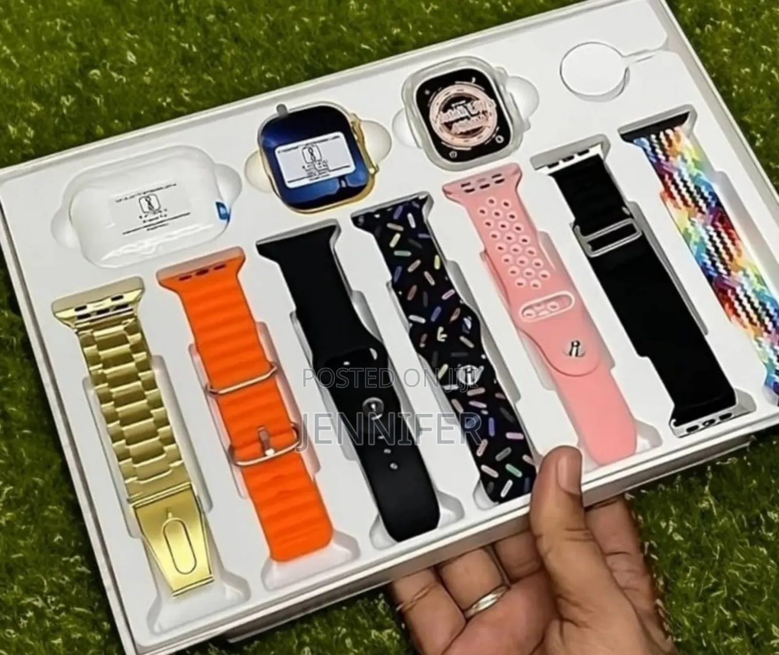 I20 Ultra Max Suit 10-in-1 Smartwatch and Earphone Set.