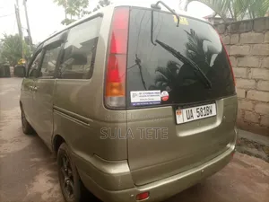 Toyota Noah 2.0 FWD (8 Seater) 2001 Gray