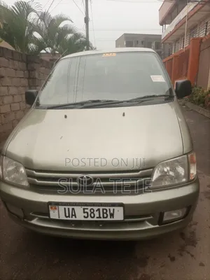 Toyota Noah 2.0 FWD (8 Seater) 2001 Gray