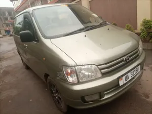 Toyota Noah 2.0 FWD (8 Seater) 2001 Gray