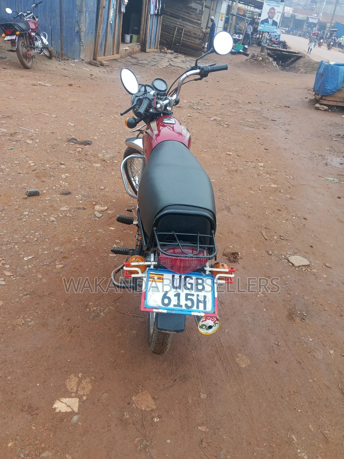Bajaj Boxer 100 2024 Red