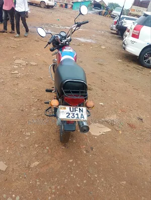 Bajaj Boxer 100 2023 Red