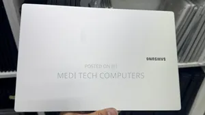 Laptop Samsung Galaxy Book5 Pro 16GB Intel Core I7 SSD 512GB
