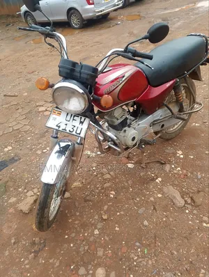 Bajaj Boxer 100 2023 Red
