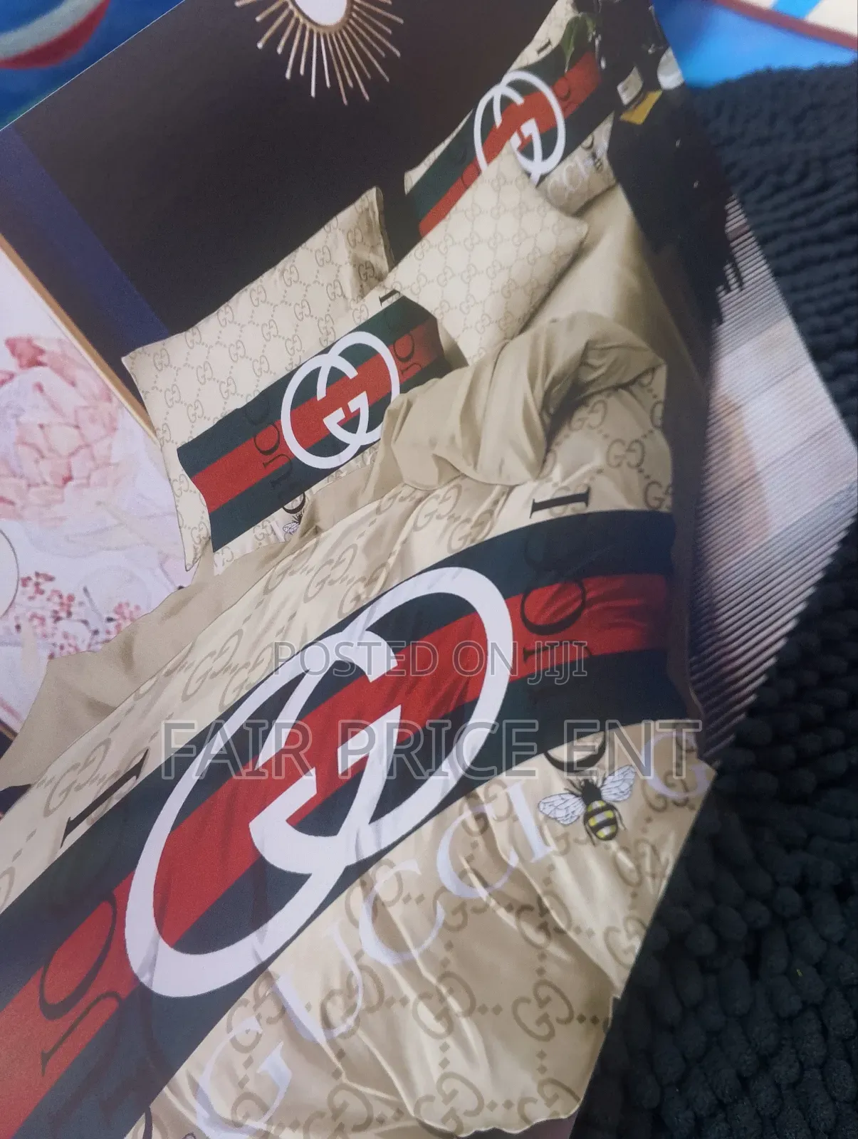 Gucci Executive Duvet Cover Insert Set.4pcs.6*5.( Cream)