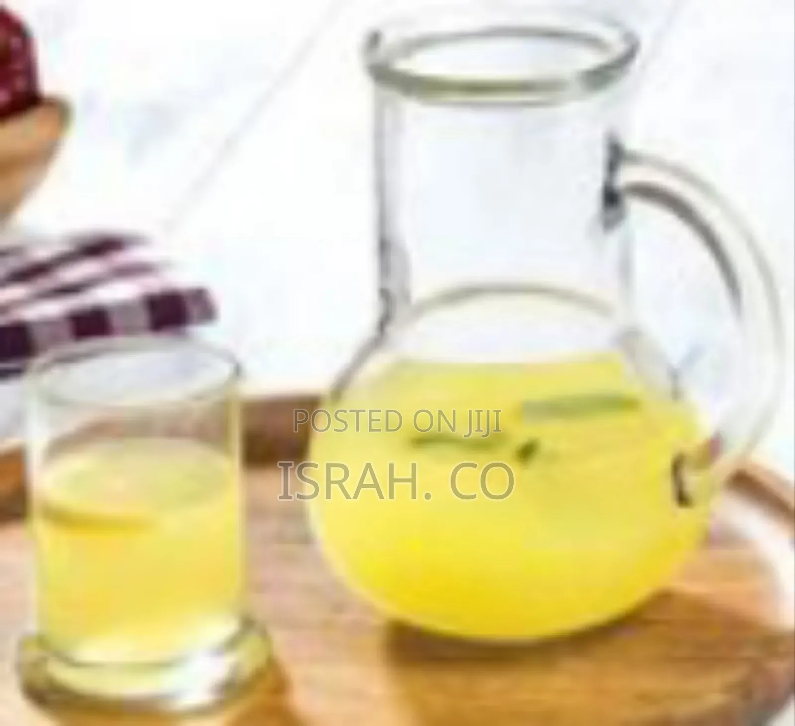 Classic Clear Glass Pitcher / Carafe With Handle