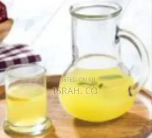 Classic Clear Glass Pitcher / Carafe With Handle