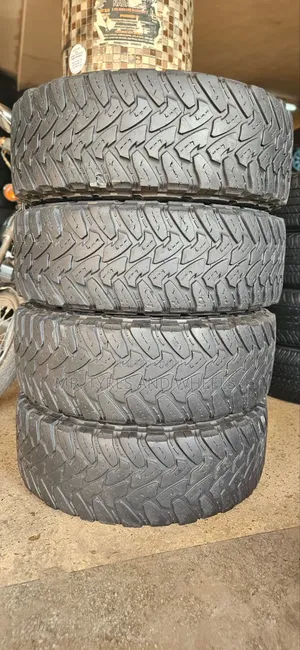 285 75 R16 Toyo Mt Open Country. Used but Still Gd Tires.