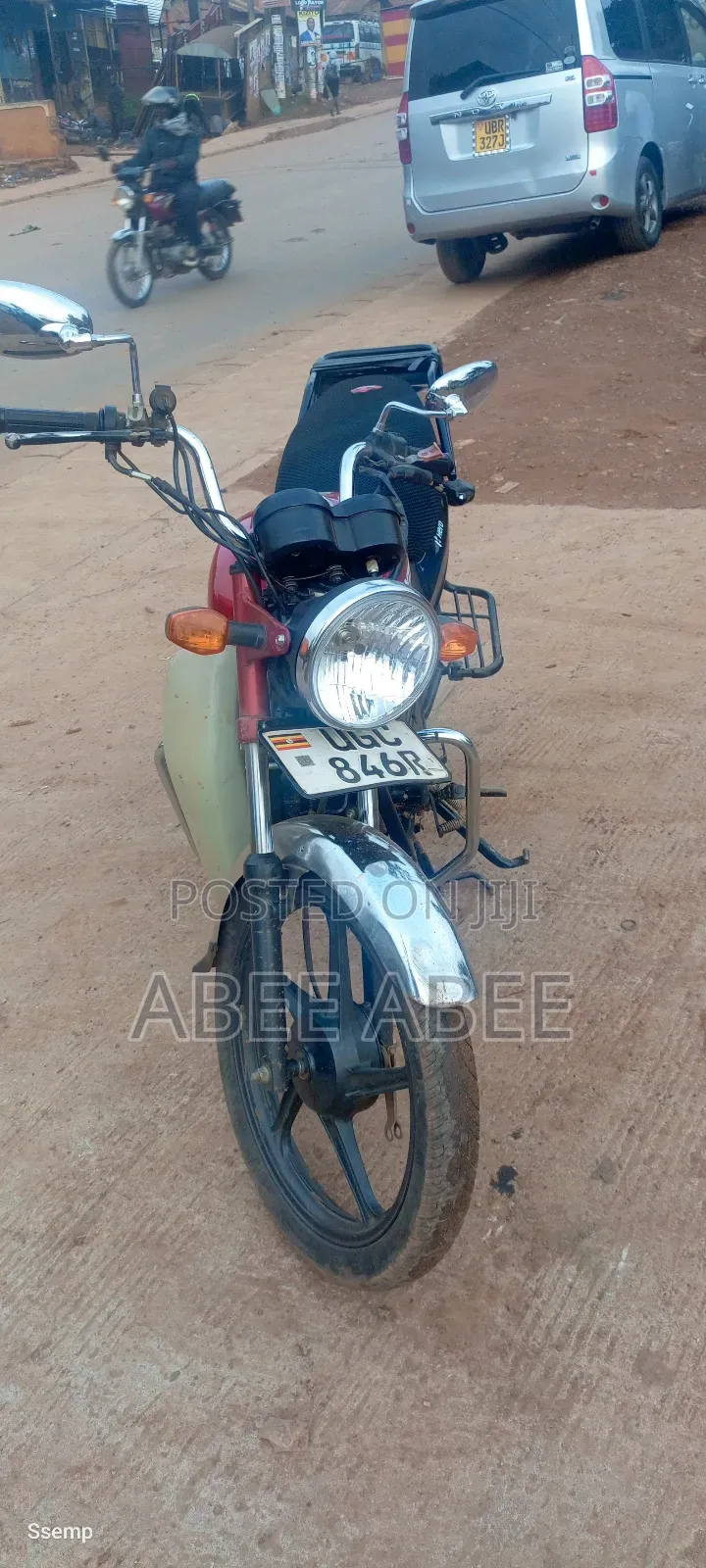 Hero Hunter 125 2022 Red