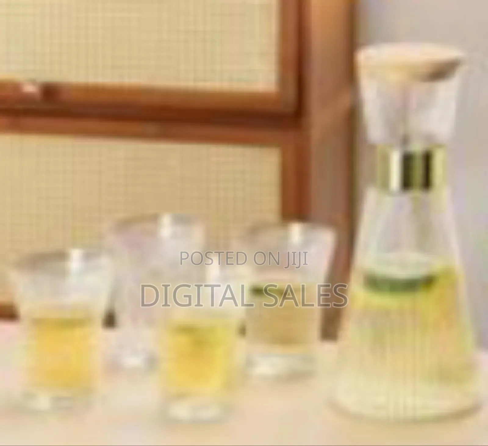 Elegant Ribbed Glass Pitcher Tumbler Set With Wooden Lid (5-Piece)