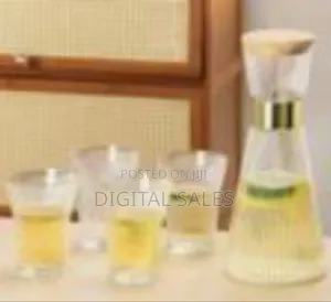 Elegant Ribbed Glass Pitcher Tumbler Set With Wooden Lid (5-Piece)