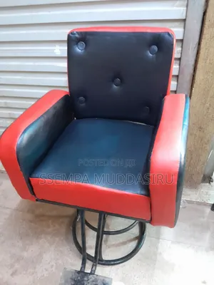 Modern Barbers Salon Chair