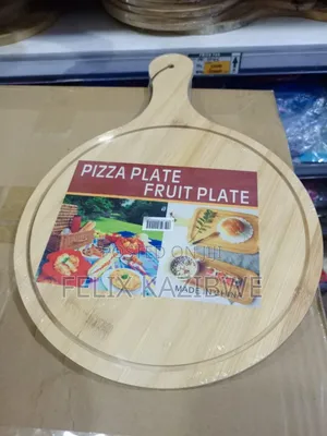 Wooden Pizza Plate Medium.