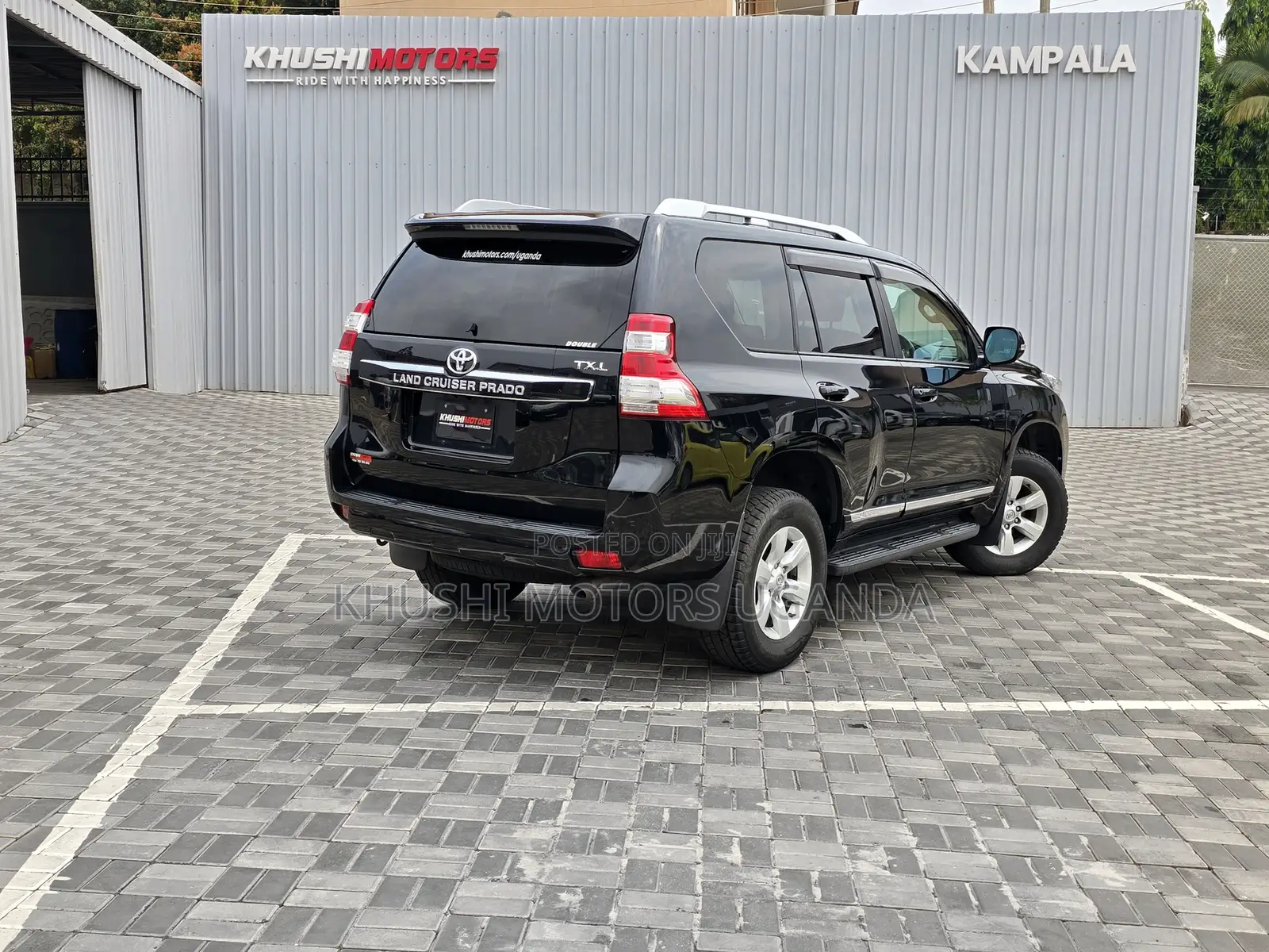 Toyota Land Cruiser Prado 2.8 D-4D 2016 Black