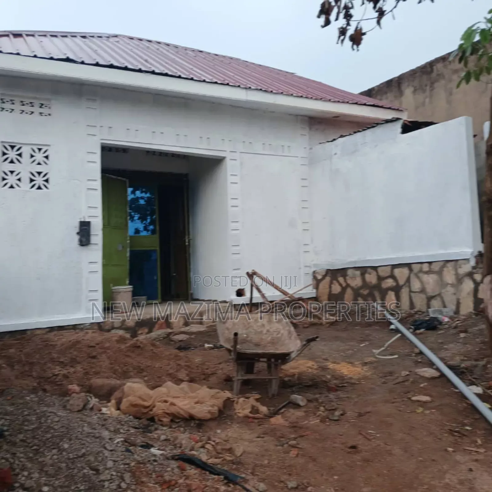 2bdrm House in Gangu Town, Central Division for sale