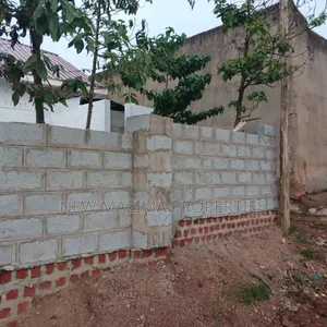 2bdrm House in Gangu Town, Central Division for sale
