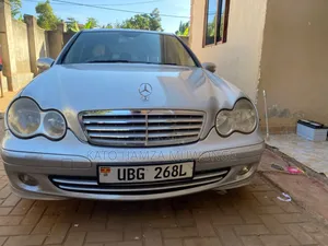 Mercedes-Benz C180 2006 Silver