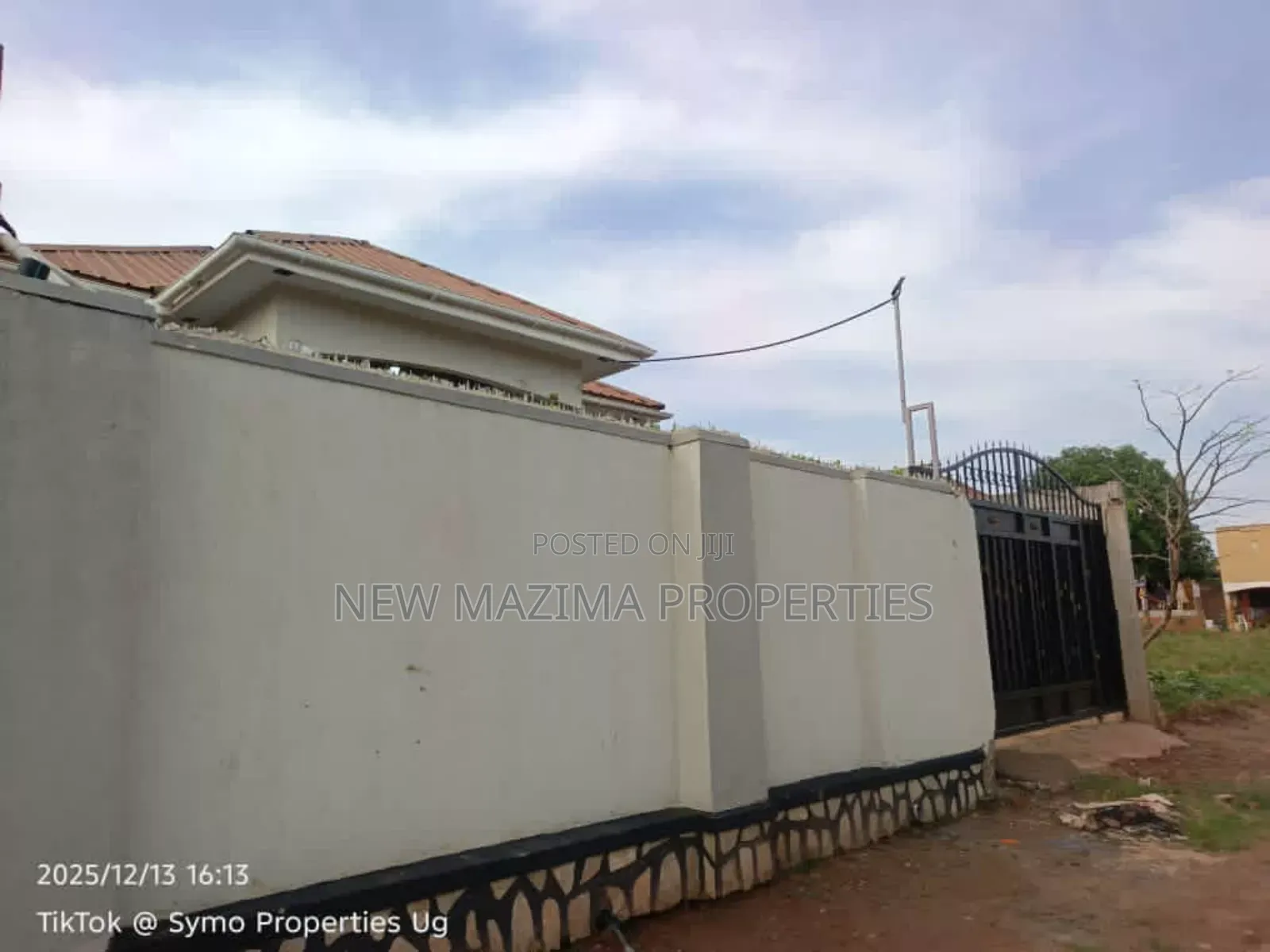 2bdrm Bungalow in Wakiso Town, Central Division for sale