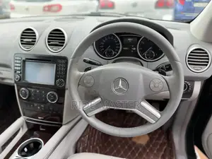 Mercedes-Benz M Class 2011 Black