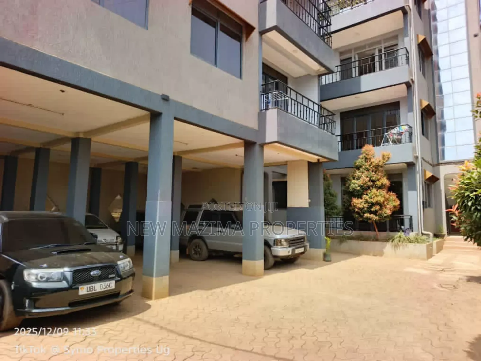 14bdrm Block of Flats in Mengo Masanafu, Central Division for sale