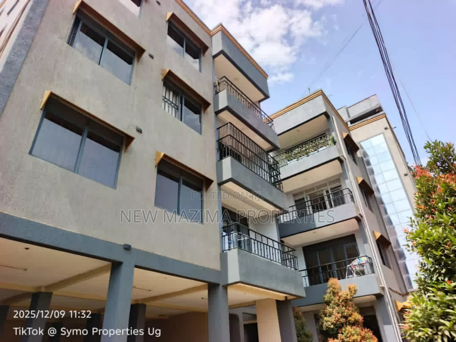 14bdrm Block of Flats in Mengo Masanafu, Central Division for sale