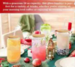 Set of 6 Clearcan-Shaped Drinking Glasses With Bamboo Lids Straws