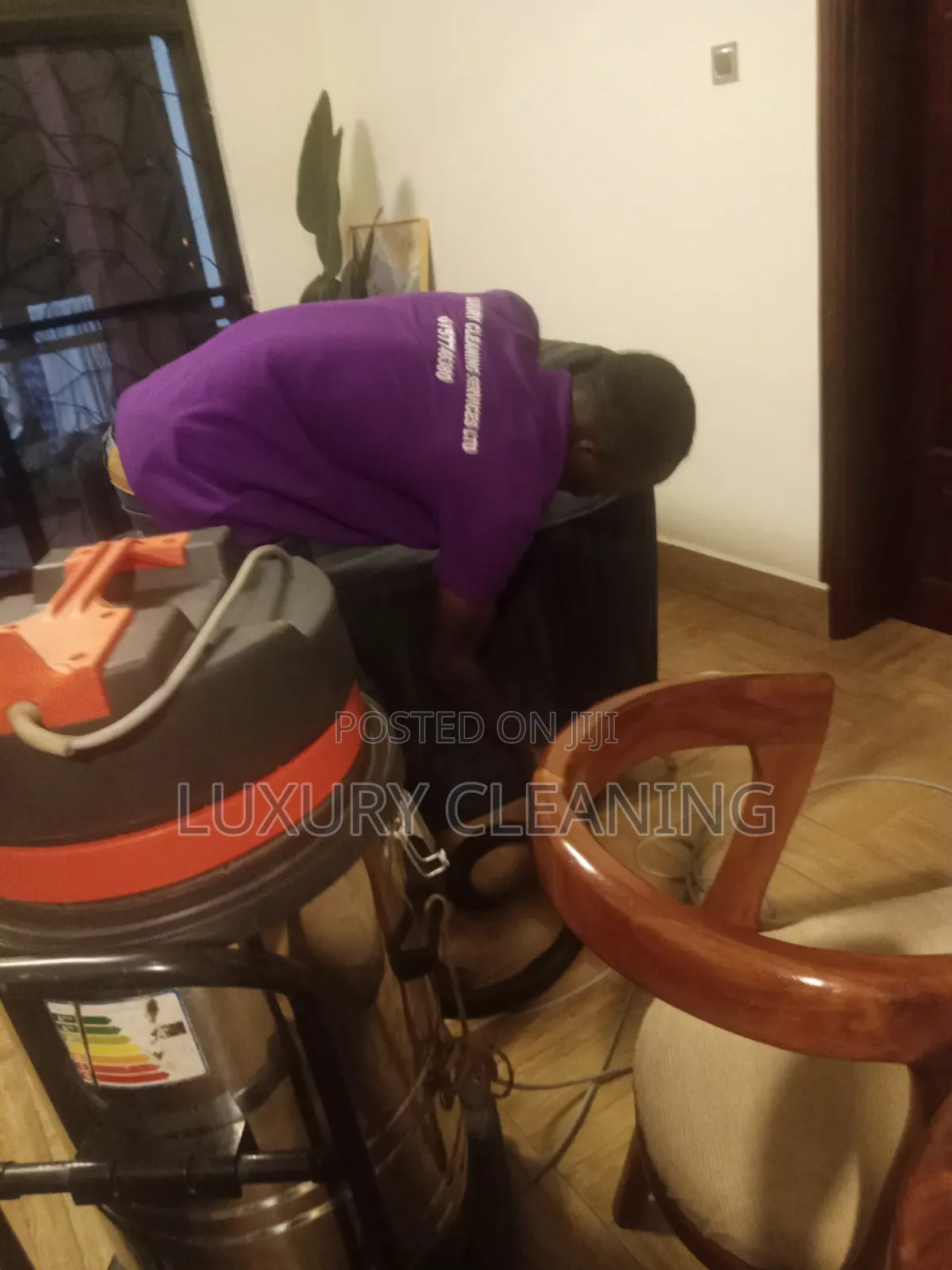 Sofasets and Dinning Chairs Cleaning