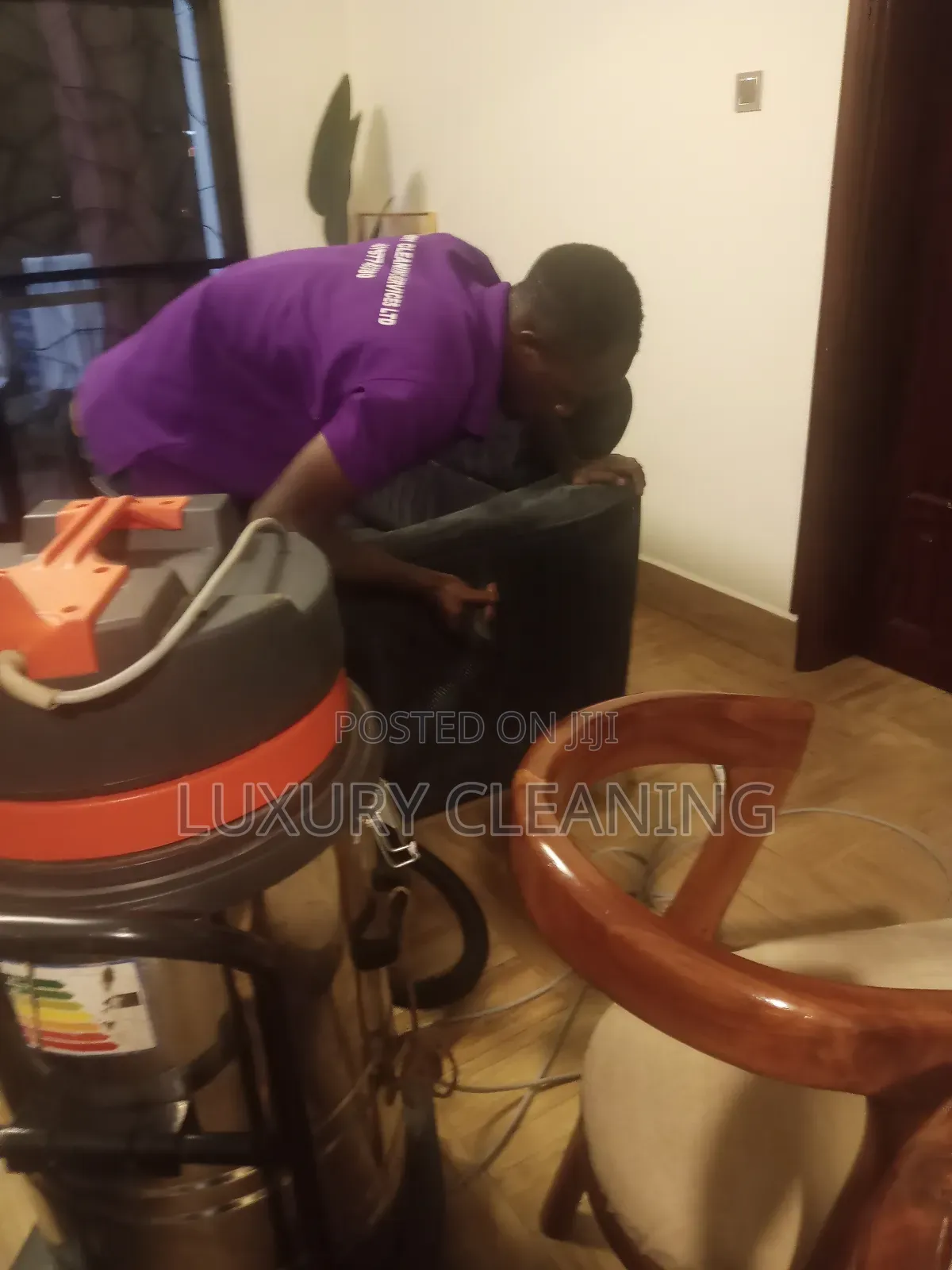 Sofasets and Dinning Chairs Cleaning