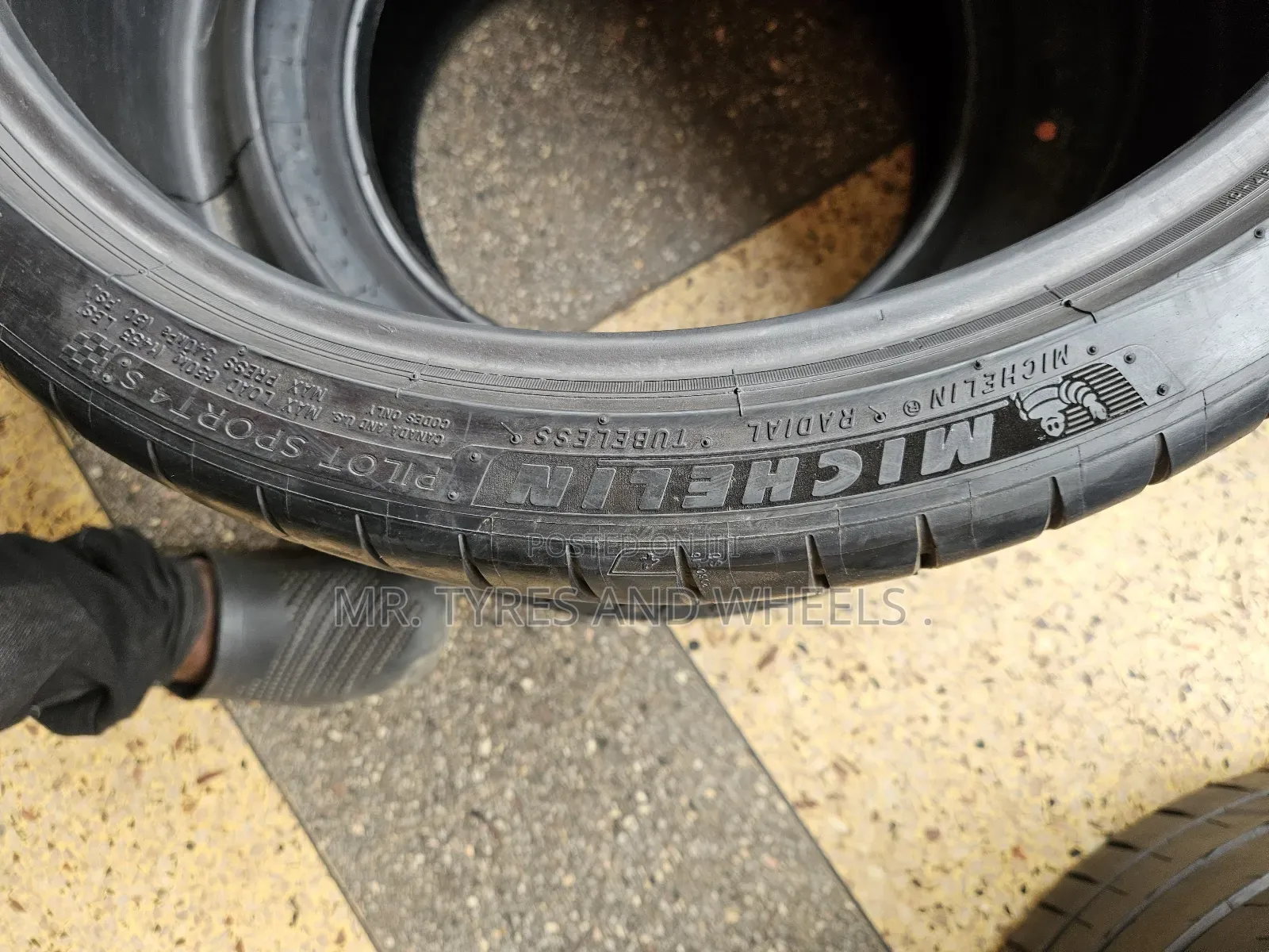 265 30 Zr19 Closs of Michelin E Imported Tires 4rm Japan Big Boys Cars