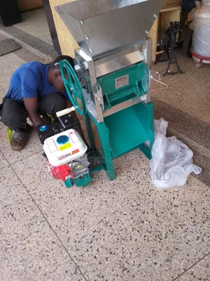 Motorized Coffee Pulper 1 Tonne Per Hour Capacity Gasoline Engine