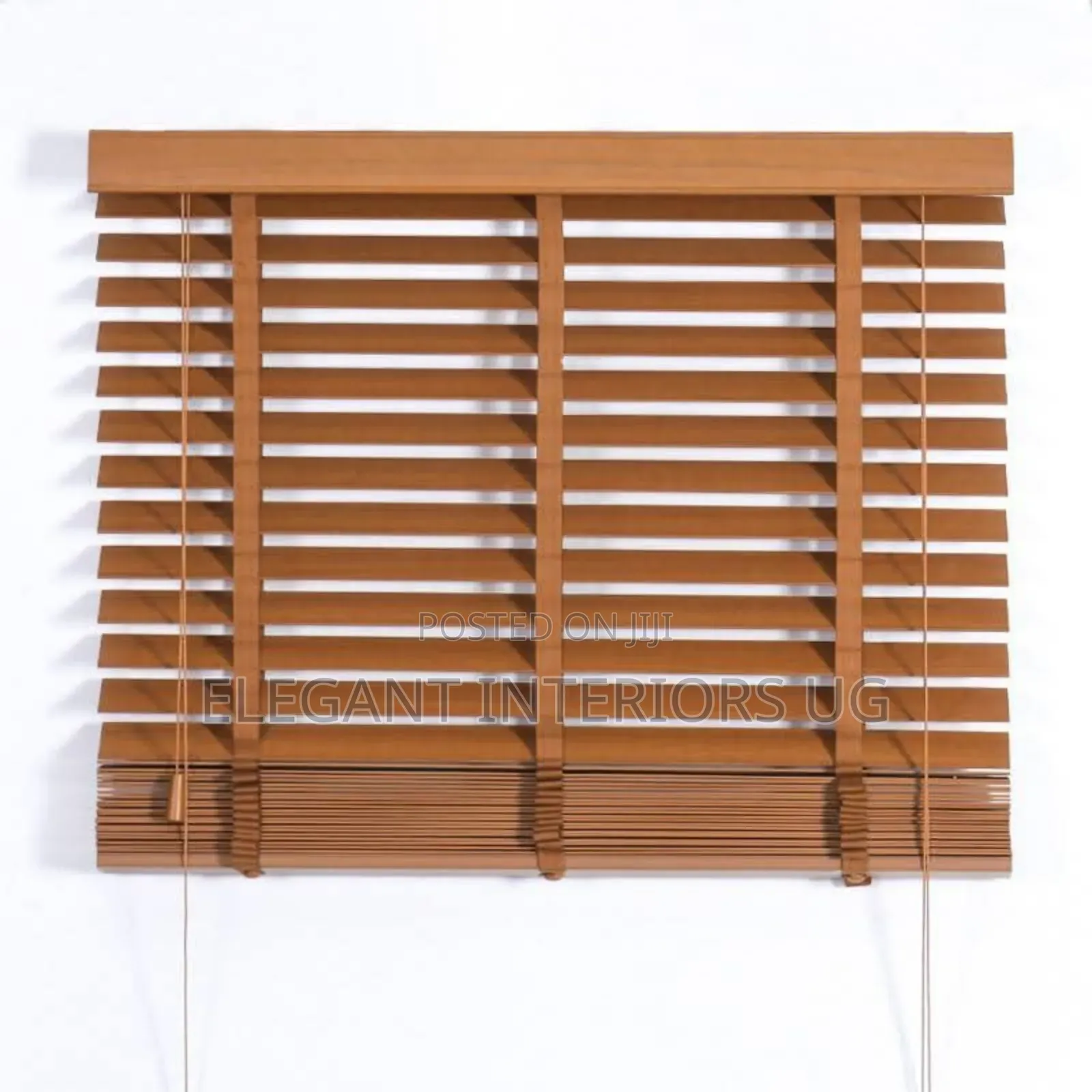 Office Blinds Available in Horizontal at Favorable Price