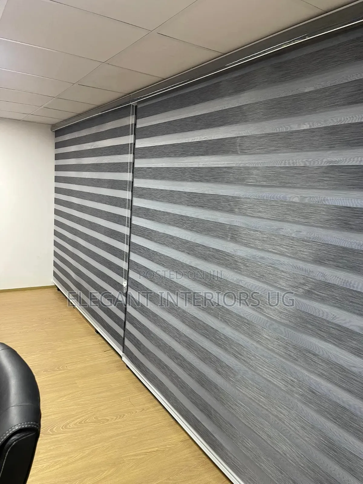 Elegant Office Blinds Available in Horizontal Format Per Square Meter
