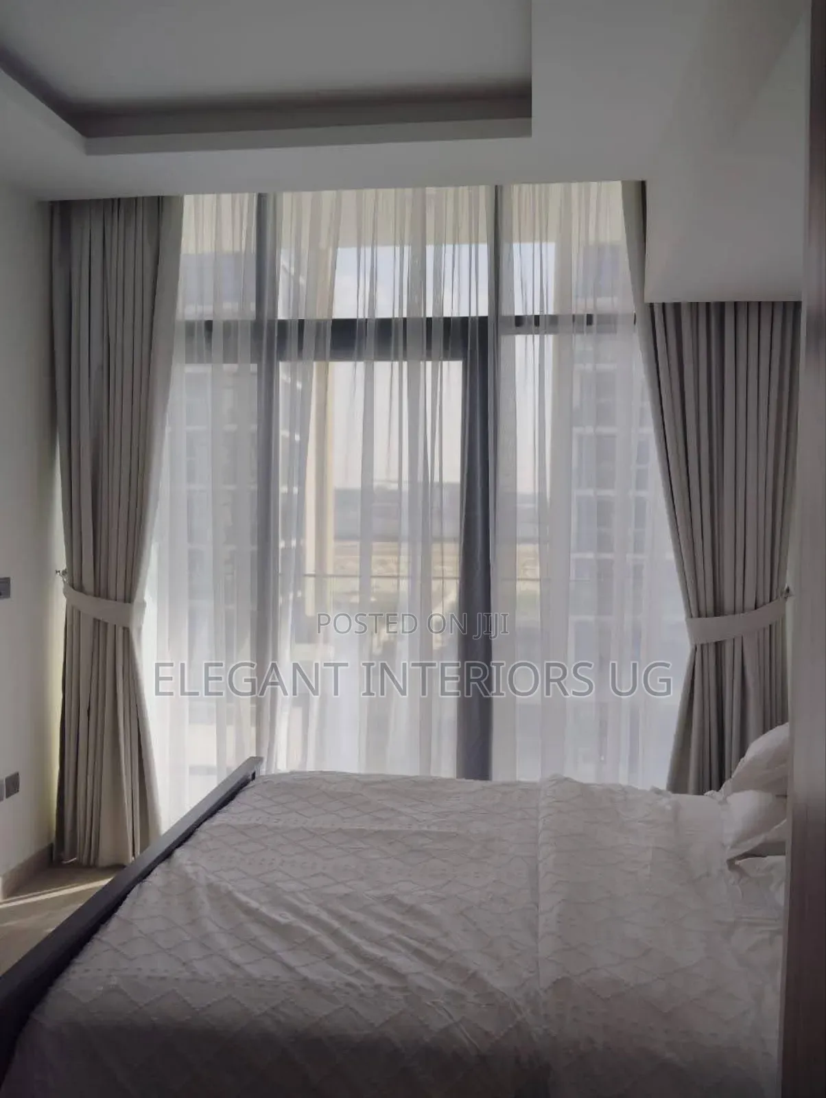 Elegant Curtains Used in Homes and Hotels at Favorable Price