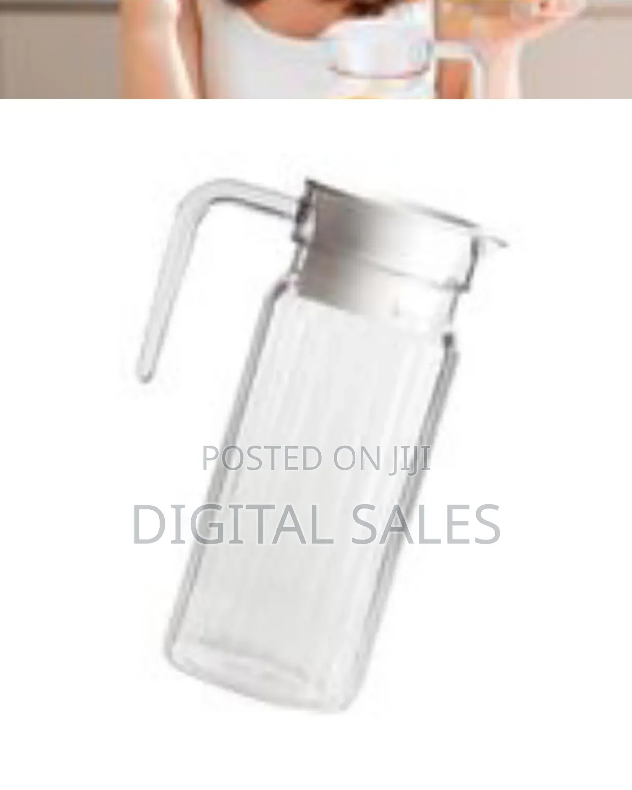 Ribbed Glass Beverage Pitcher / Water Carafe With Lid